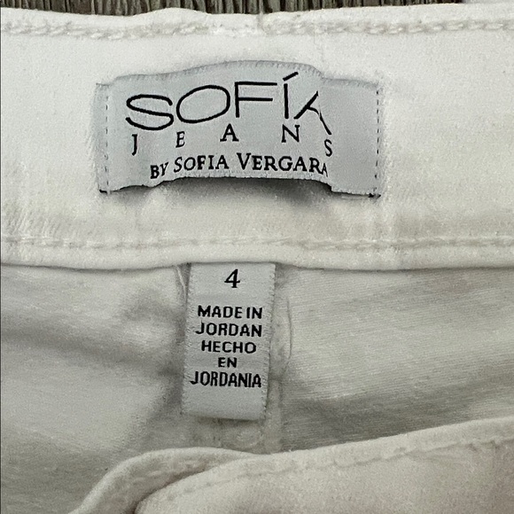 Sofia by Sofia Vergara Men's White Straight Jeans - Picture 2 of 4